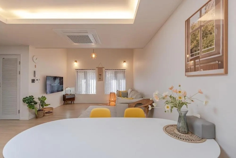 Stay Yeolin Jeju Guest house
